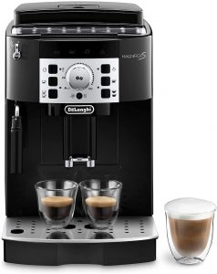 Cafetera De'longhi Magnifica con molinillo integrado.
